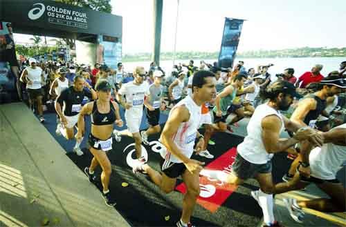 Um total de 1500 participantes estiveram presentes na etapa inaugural  da Golden Four Asics, que aconteceu nas imediações da Lagoa da Pampulha / Foto: Divulgação/Golden Four Asics 